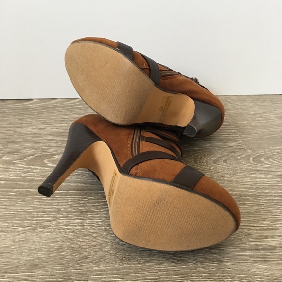 Brown Black Multi Strap Buckle Heel Booties - Picture 6 of 8